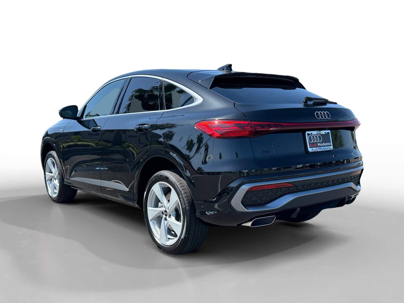 New 2026 Audi Q5 Premium Plus AWD/4WD image 3