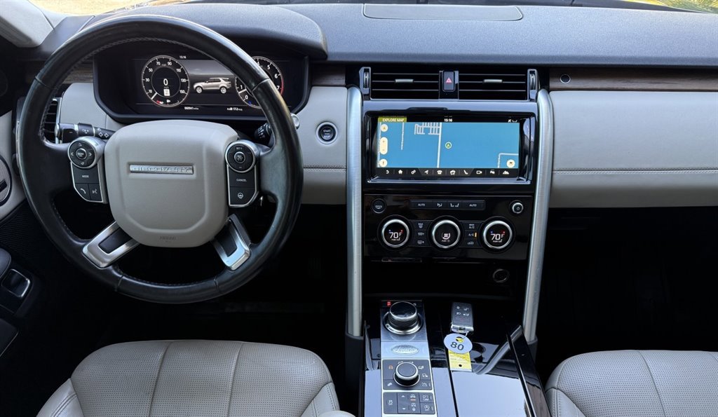 Used 2018 Land Rover Discovery HSE image 24