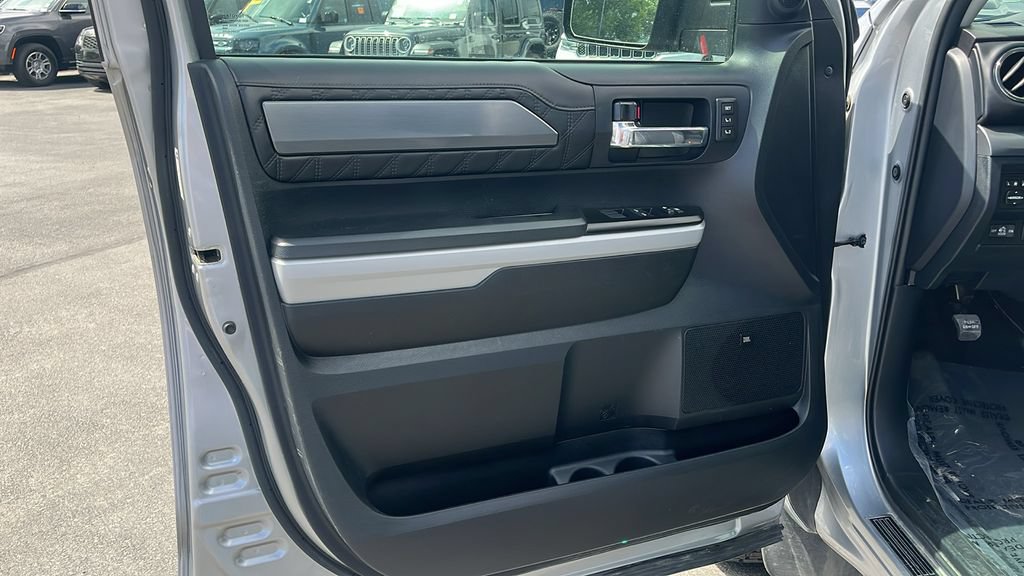 Used 2019 Toyota Tundra Platinum AWD/4WD image 9