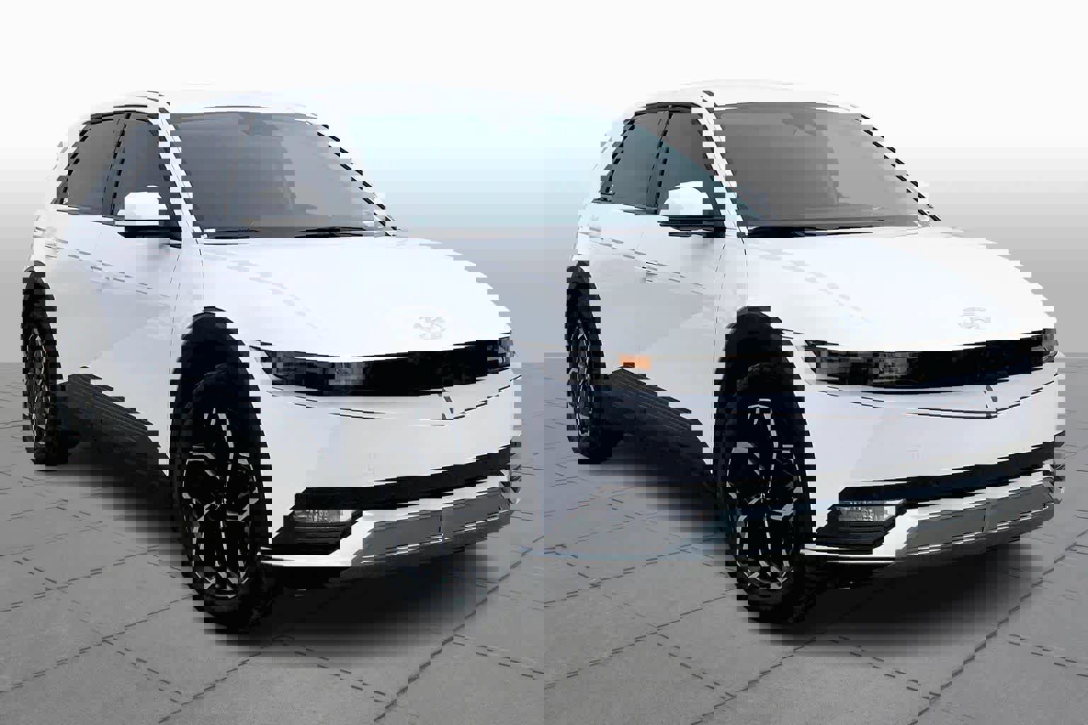 Used 2024 Hyundai Ioniq 5 SEL image 3