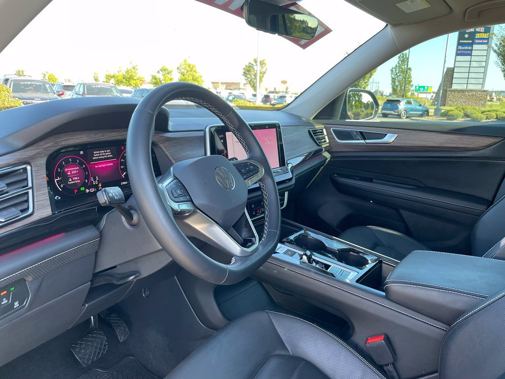 Used 2025 Volkswagen Atlas SEL AWD/4WD image 10