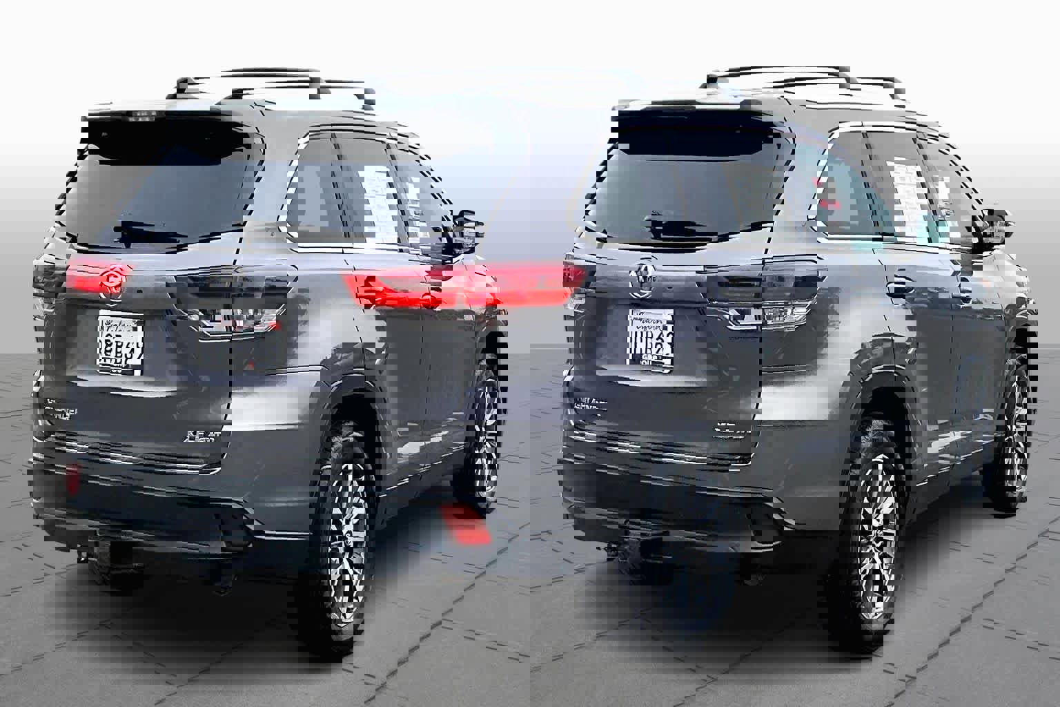 Certified 2019 Toyota Highlander XLE image 13