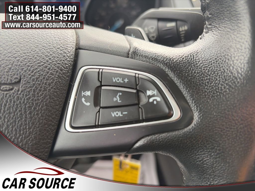 Used 2015 Ford Focus SE w/ SE Sport Package image 10