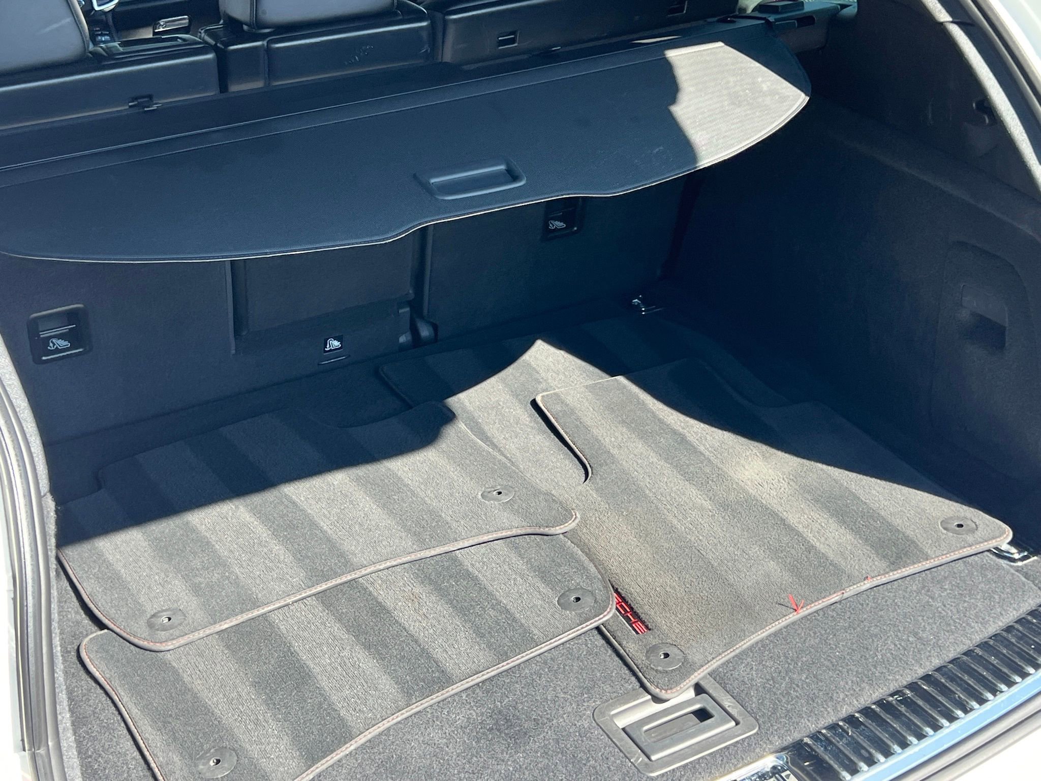 Used 2017 Porsche Cayenne GTS image 21