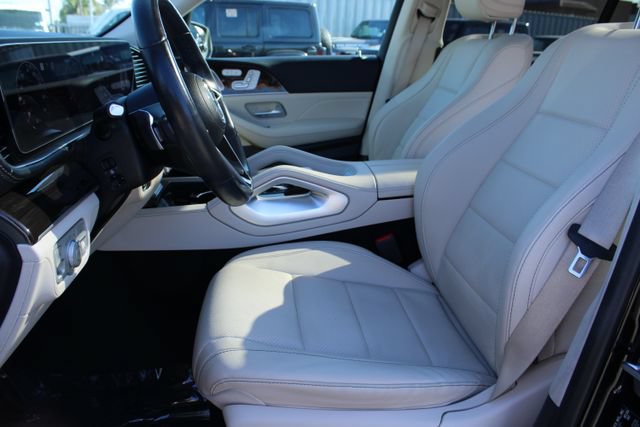 Used 2024 Mercedes-Benz GLS 450 4MATIC image 38