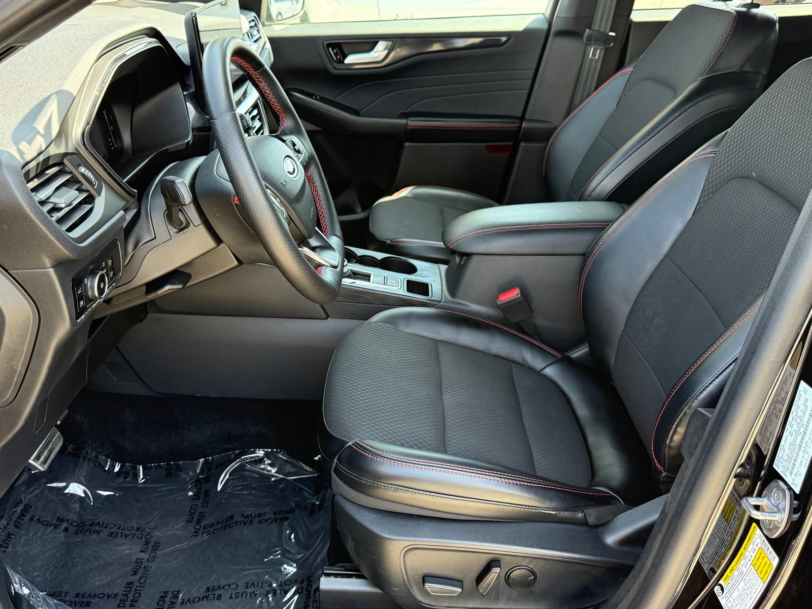 Used 2024 Ford Escape ST-Line Select w/ Tech Pack #1 AWD/4WD image 25