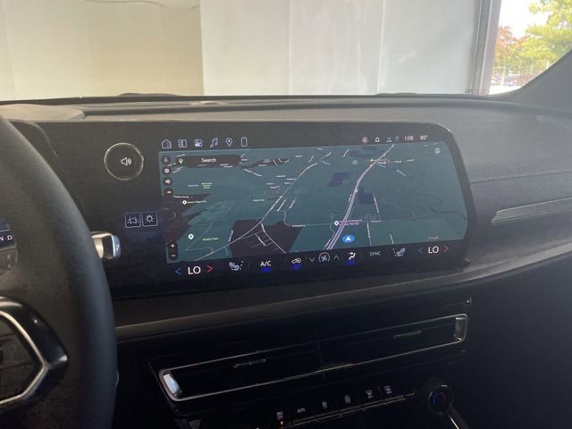 New 2026 Chevrolet Traverse LT w/ Midnight/Sport Edition image 32