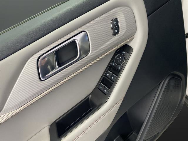 New 2026 Ford Explorer Active w/ Active Comfort Package image 25