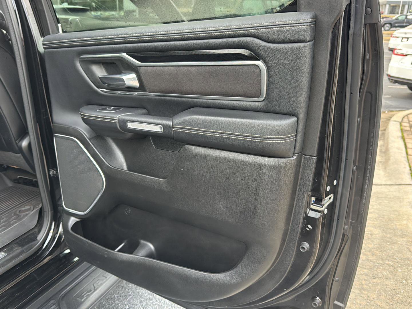 Used 2022 RAM 1500 Laramie image 13