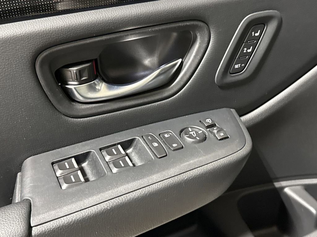 Used 2023 Honda Pilot Elite image 22