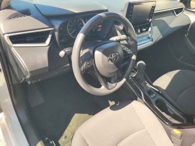 Used 2022 Toyota Corolla LE FWD image 12