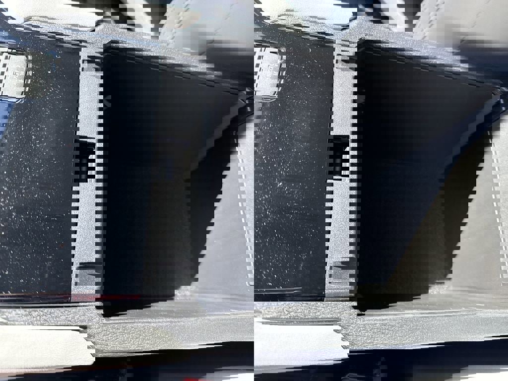 New 2025 Mitsubishi Outlander SE image 44