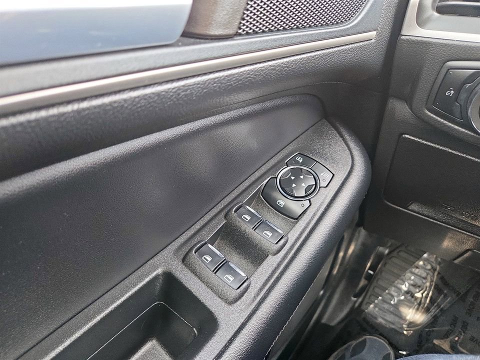 Used 2023 Ford Edge SEL AWD/4WD image 22