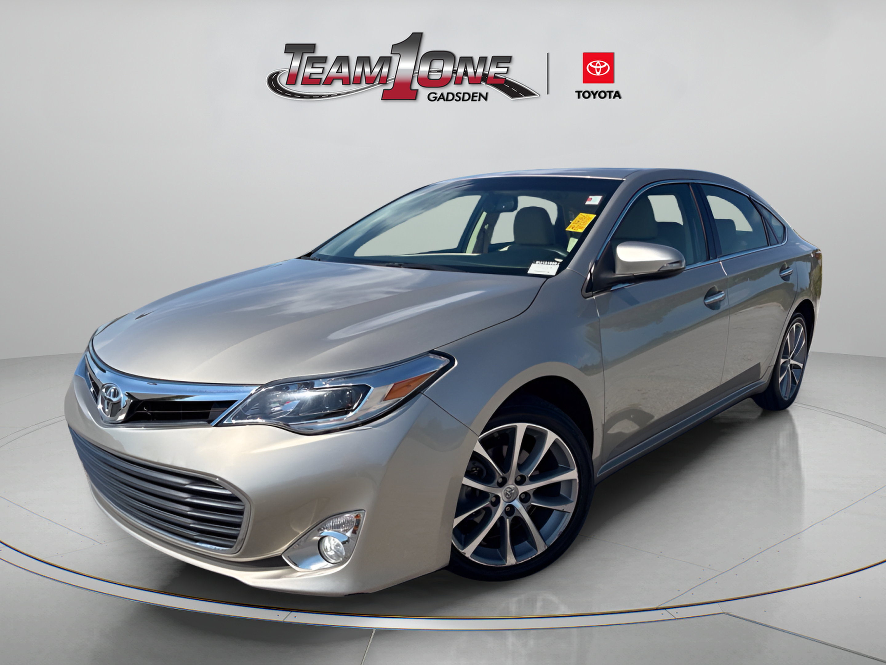 Used 2014 Toyota Avalon XLE Touring FWD image 4