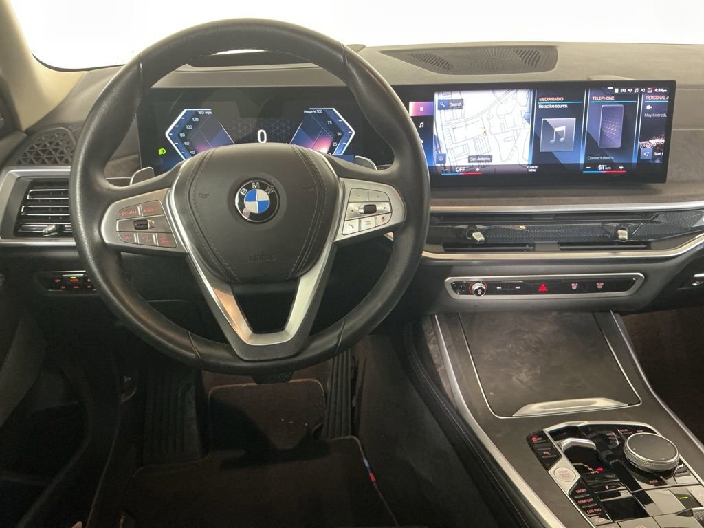 Certified 2023 BMW X7 xDrive40i w/ Premium Package image 9