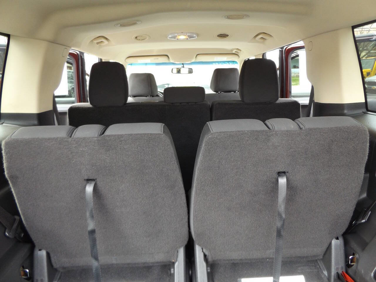 Used 2018 Ford Flex SEL image 30