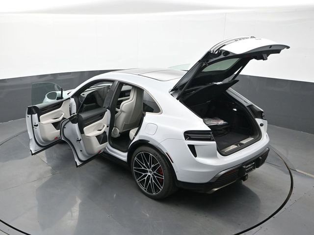 New 2025 Porsche Macan Turbo Electric image 30