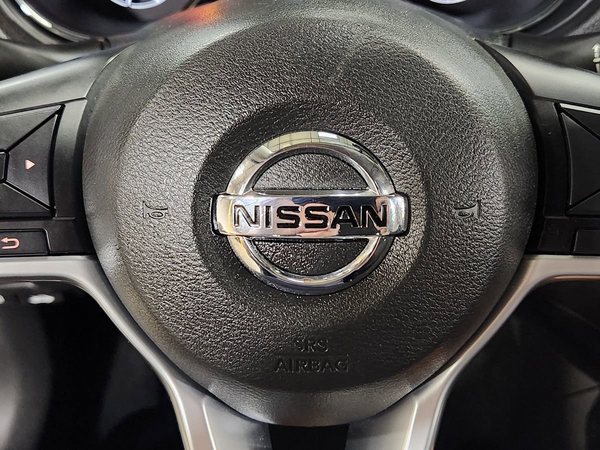Used 2017 Nissan Rogue SV w/ SV Family Package FWD image 47