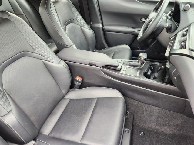 Certified 2021 Lexus UX 200 w/ Premium Package image 6