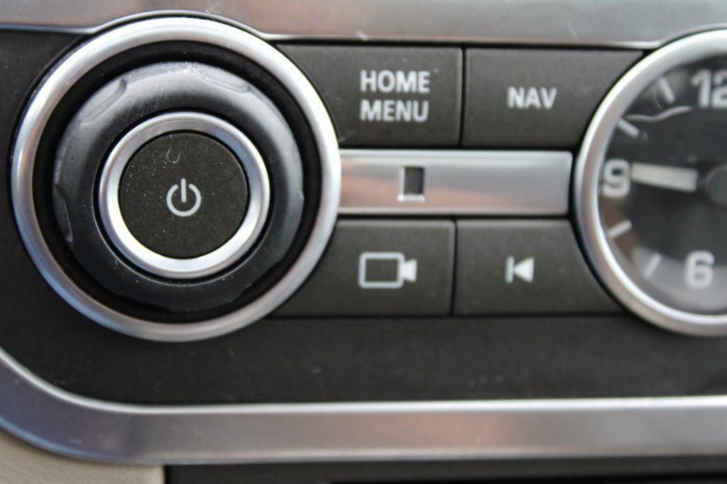 Used 2015 Land Rover LR4 HSE LUX image 36