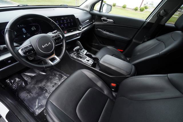 Used 2023 Kia Sportage EX image 28