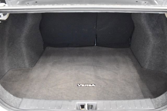 Used 2025 Nissan Versa SV image 16