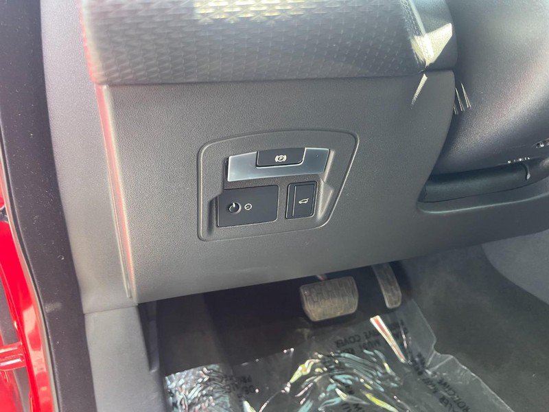 Used 2018 Land Rover Range Rover Velar S AWD/4WD image 19