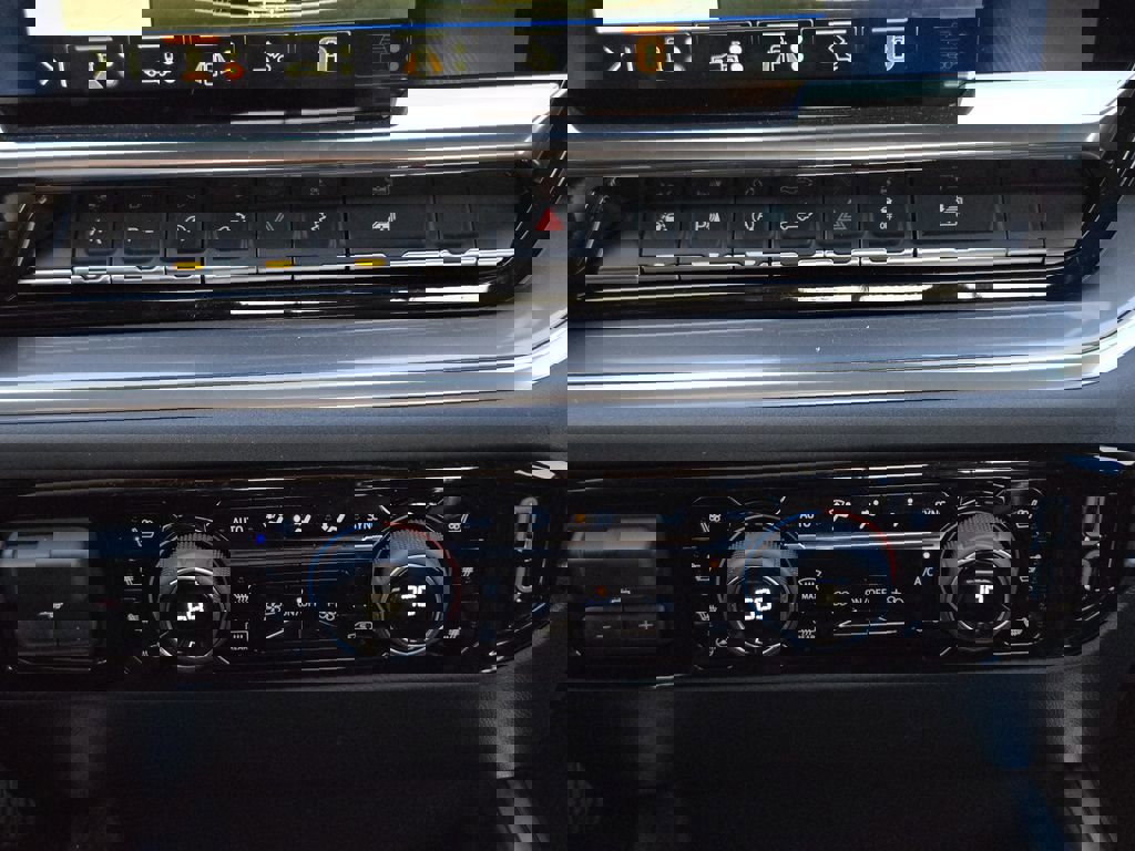 New 2026 Chevrolet Silverado 1500 High Country w/ Midnight Edition image 18