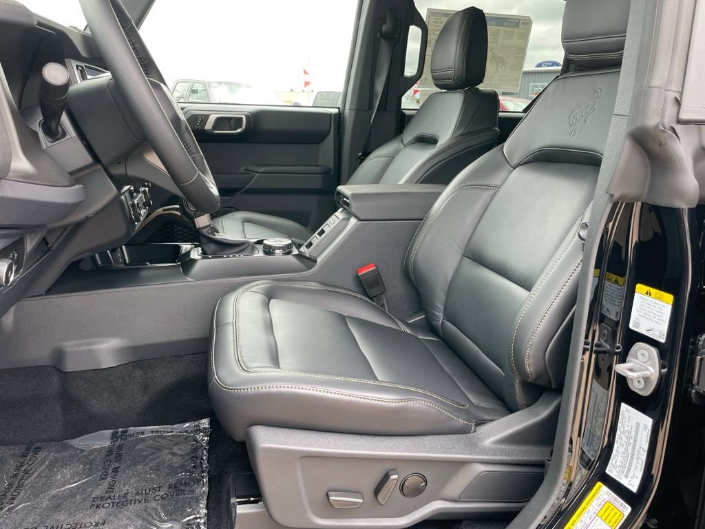 New 2025 Ford Bronco Badlands AWD/4WD image 7
