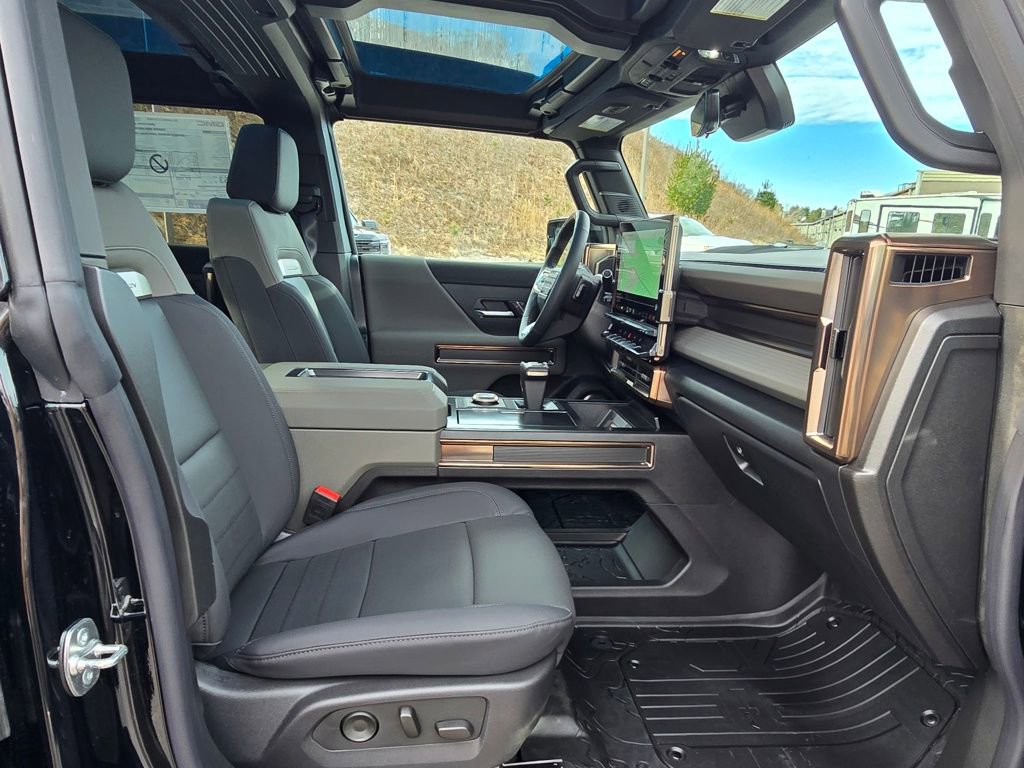 New 2025 GMC Hummer EV 2X image 28