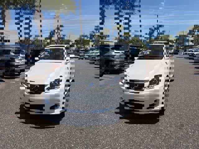 Used 2015 Lexus IS 250C w/ Navigation System Package RWD image 4