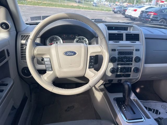 Used 2009 Ford Escape XLT AWD/4WD image 13
