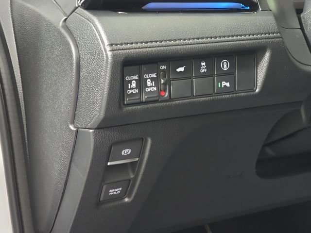 Used 2024 Honda Odyssey Elite image 19