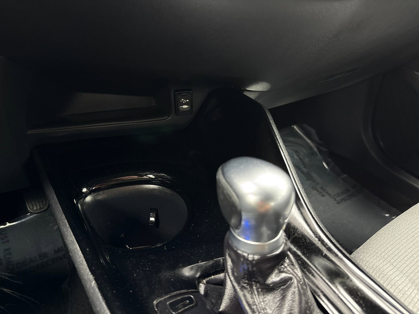 Used 2019 Toyota C-HR XLE FWD image 30