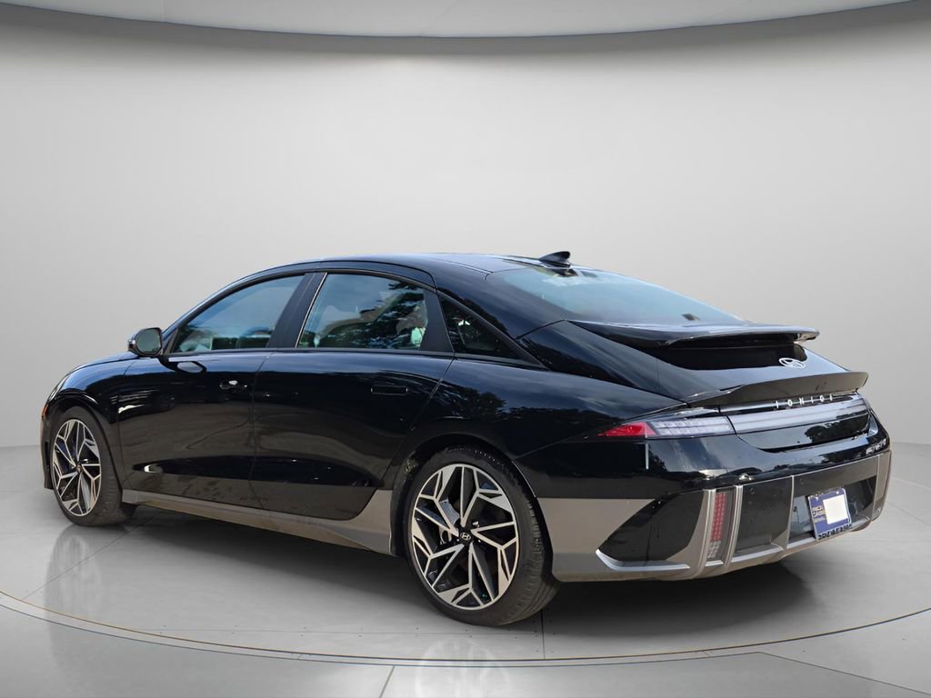 Used 2025 Hyundai Ioniq 6 SEL RWD image 6