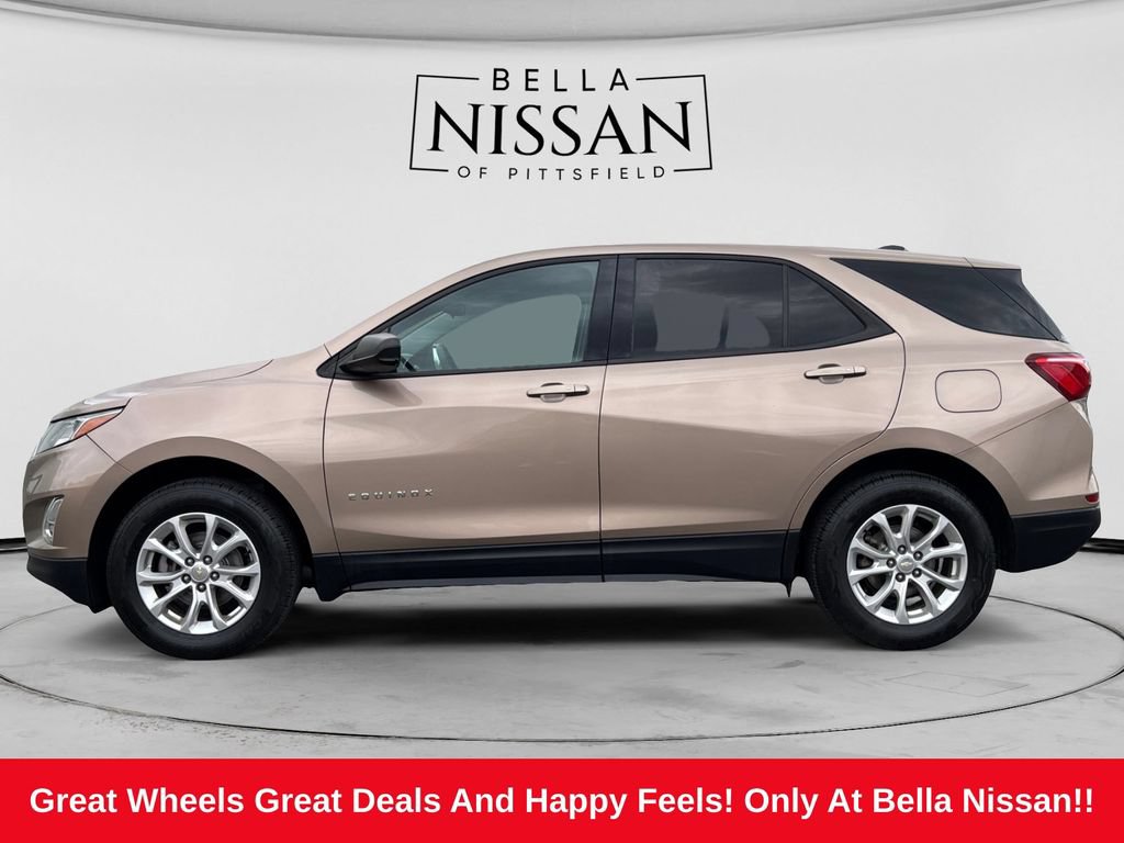 Used 2019 Chevrolet Equinox LS w/ LS Convenience Package AWD/4WD image 2
