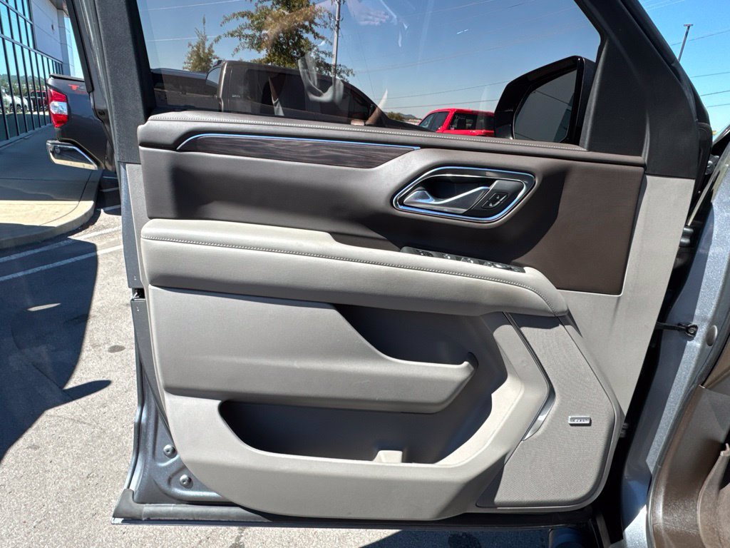 Used 2022 Chevrolet Tahoe Z71 w/ Z71 Off-Road Package AWD/4WD image 10