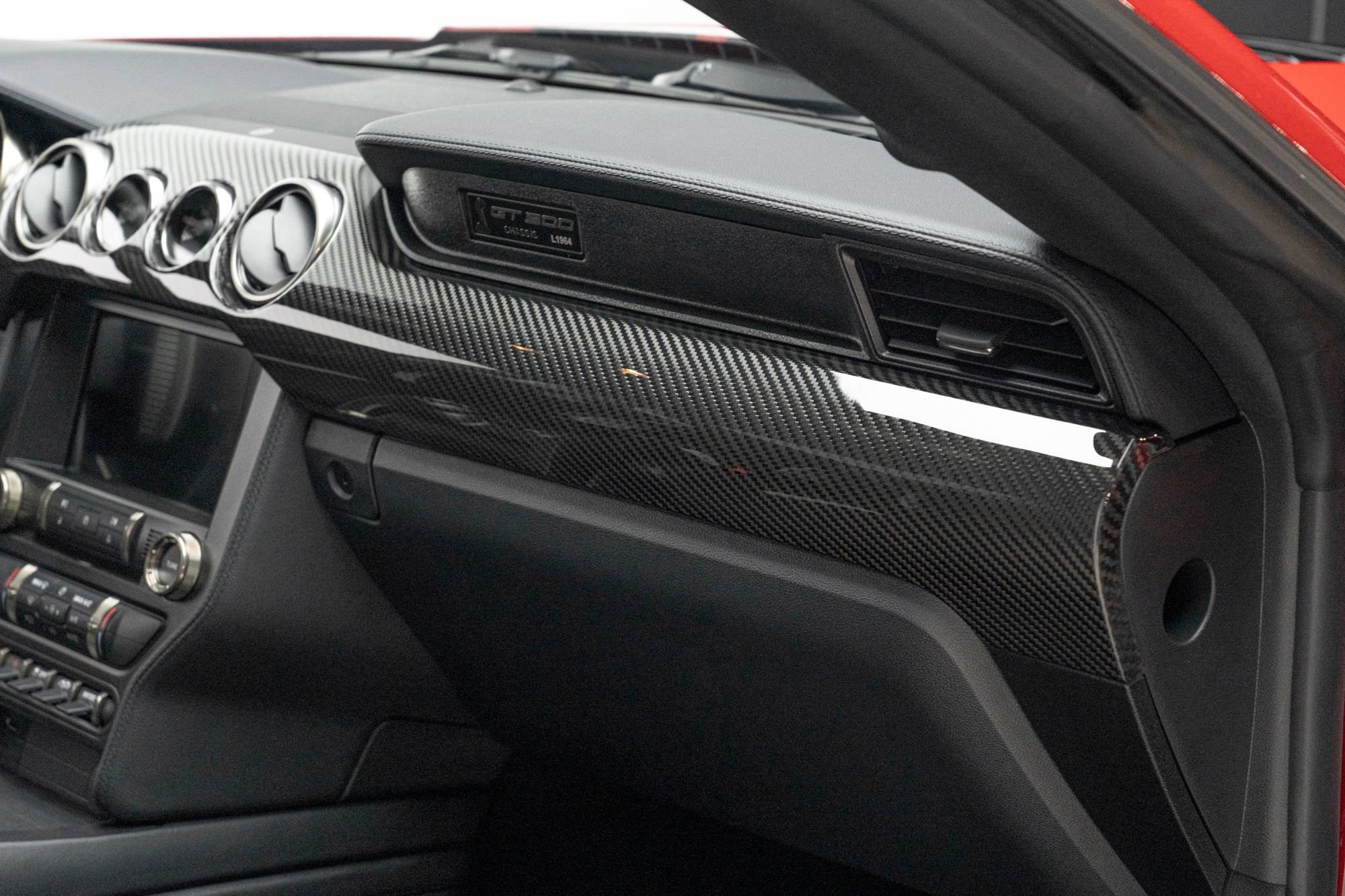 Used 2020 Ford Mustang Shelby GT500 w/ Carbon Fiber Track Pack RWD image 52