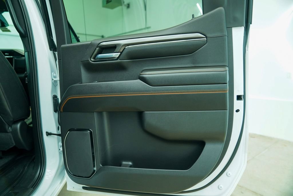 Used 2023 GMC Sierra 1500 AT4 image 16