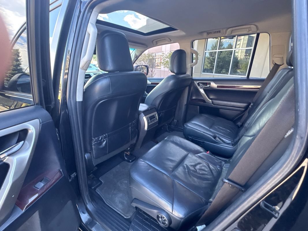 Used 2019 Lexus GX 460 Premium AWD/4WD image 23