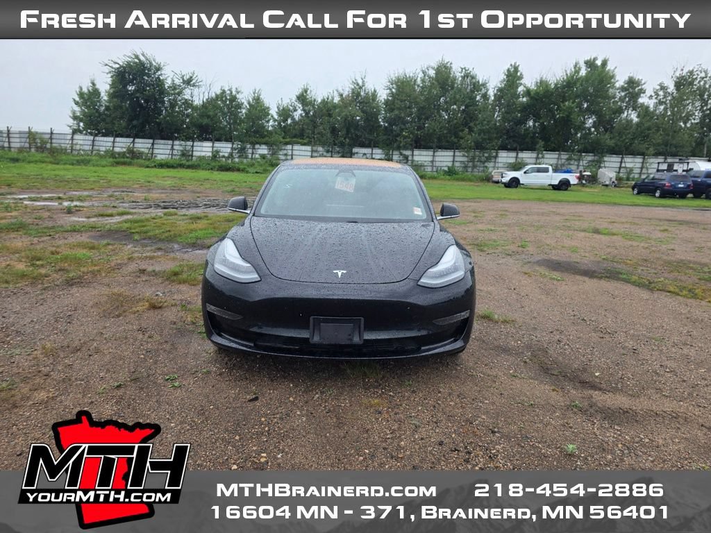 Used 2018 Tesla Model 3 Mid Range RWD image 3