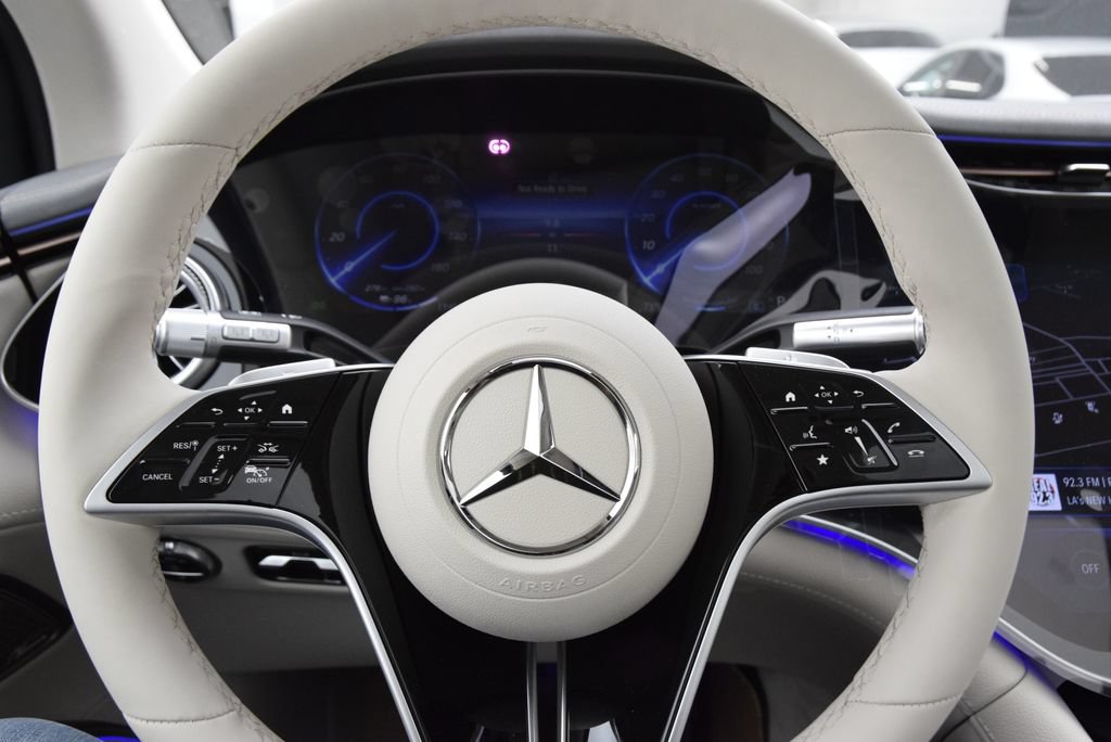 New 2026 Mercedes-Benz EQS 400 4MATIC SUV image 21