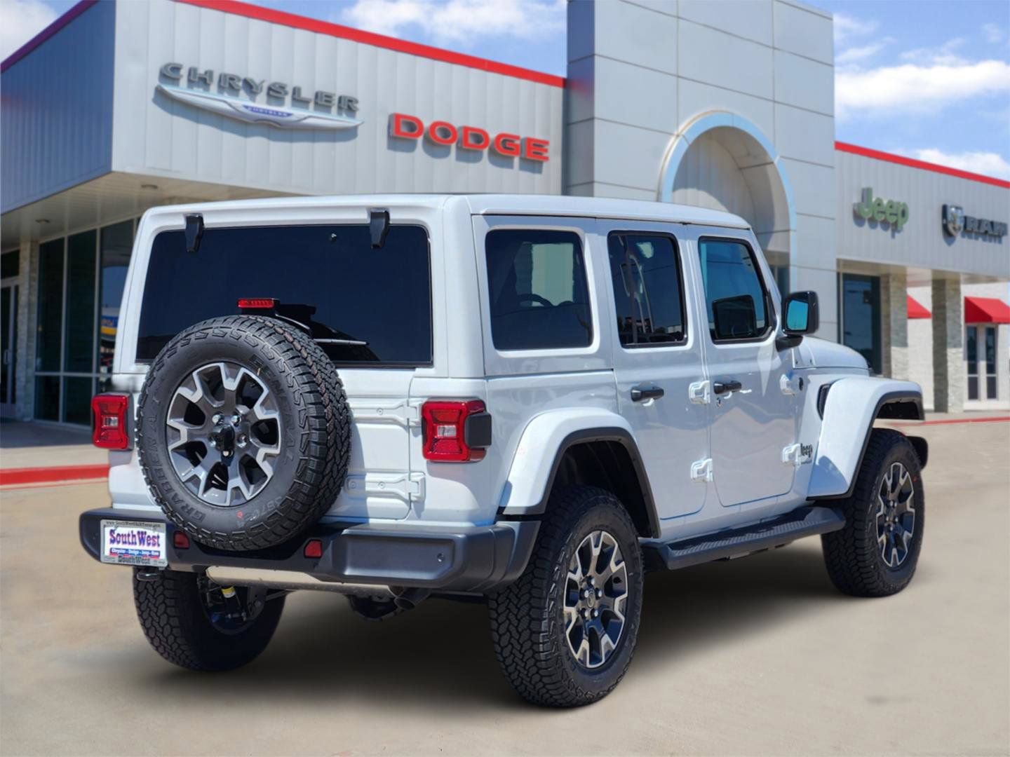 New 2026 Jeep Wrangler Unlimited Sahara AWD/4WD image 5