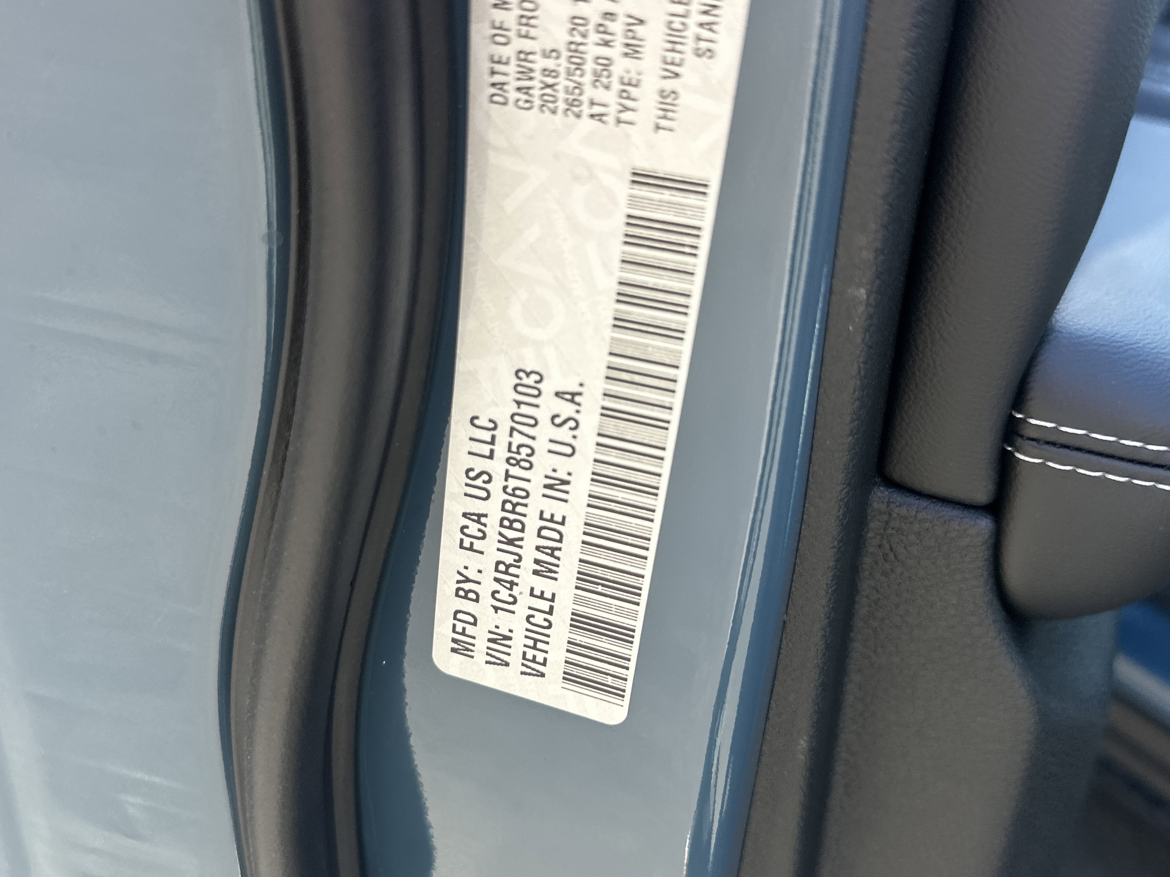 New 2026 Jeep Grand Cherokee L Limited w/ Limited Altitude Package AWD/4WD image 33