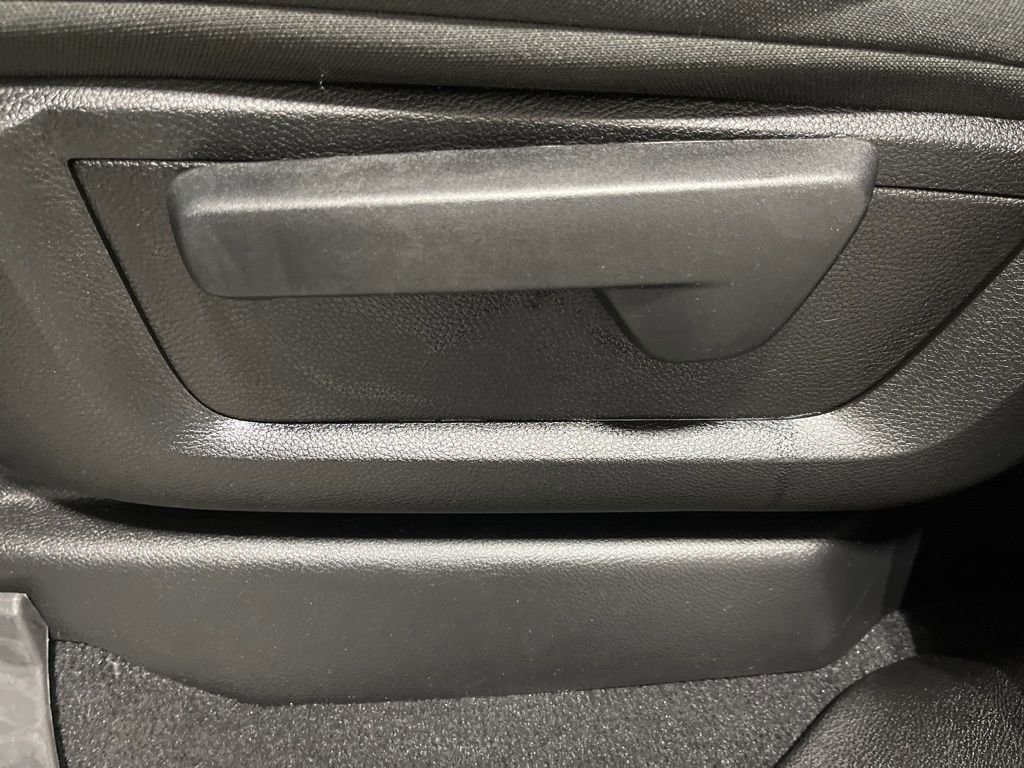 Used 2024 RAM 2500 Tradesman w/ Chrome Appearance Group image 17