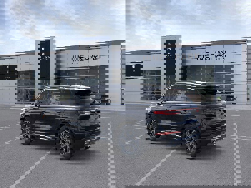 New 2026 Lincoln Corsair Premiere image 4