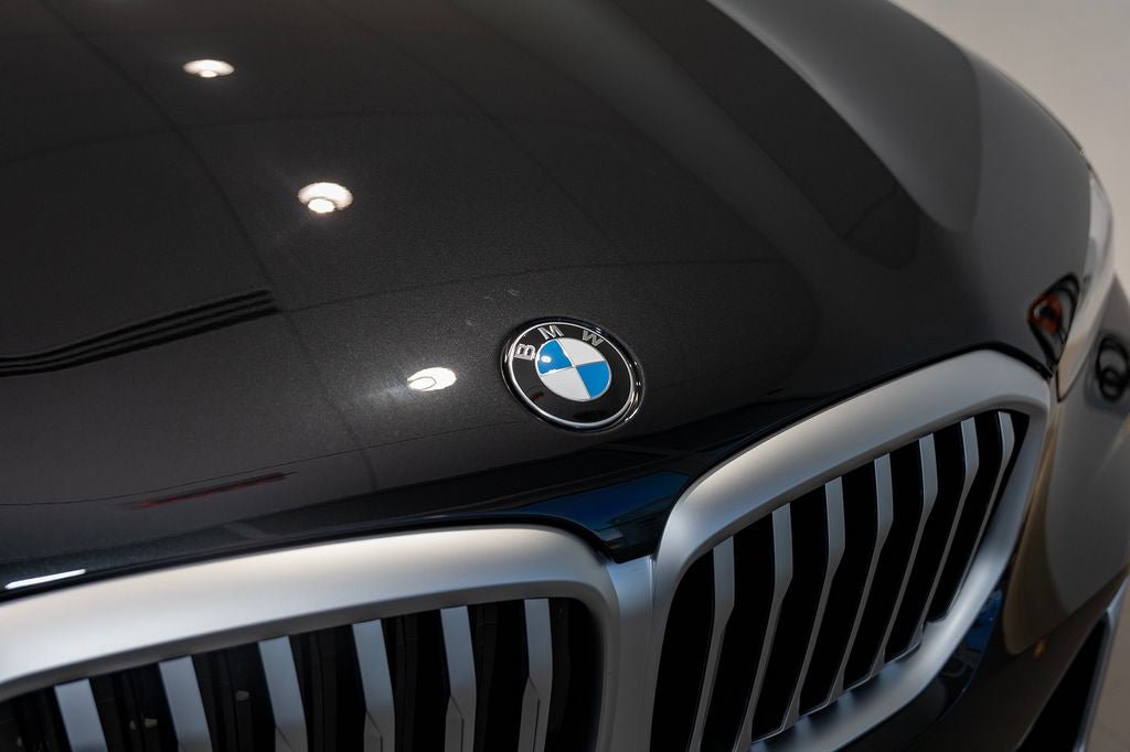 Used 2026 BMW X5 xDrive40i w/ Premium Package AWD/4WD image 7