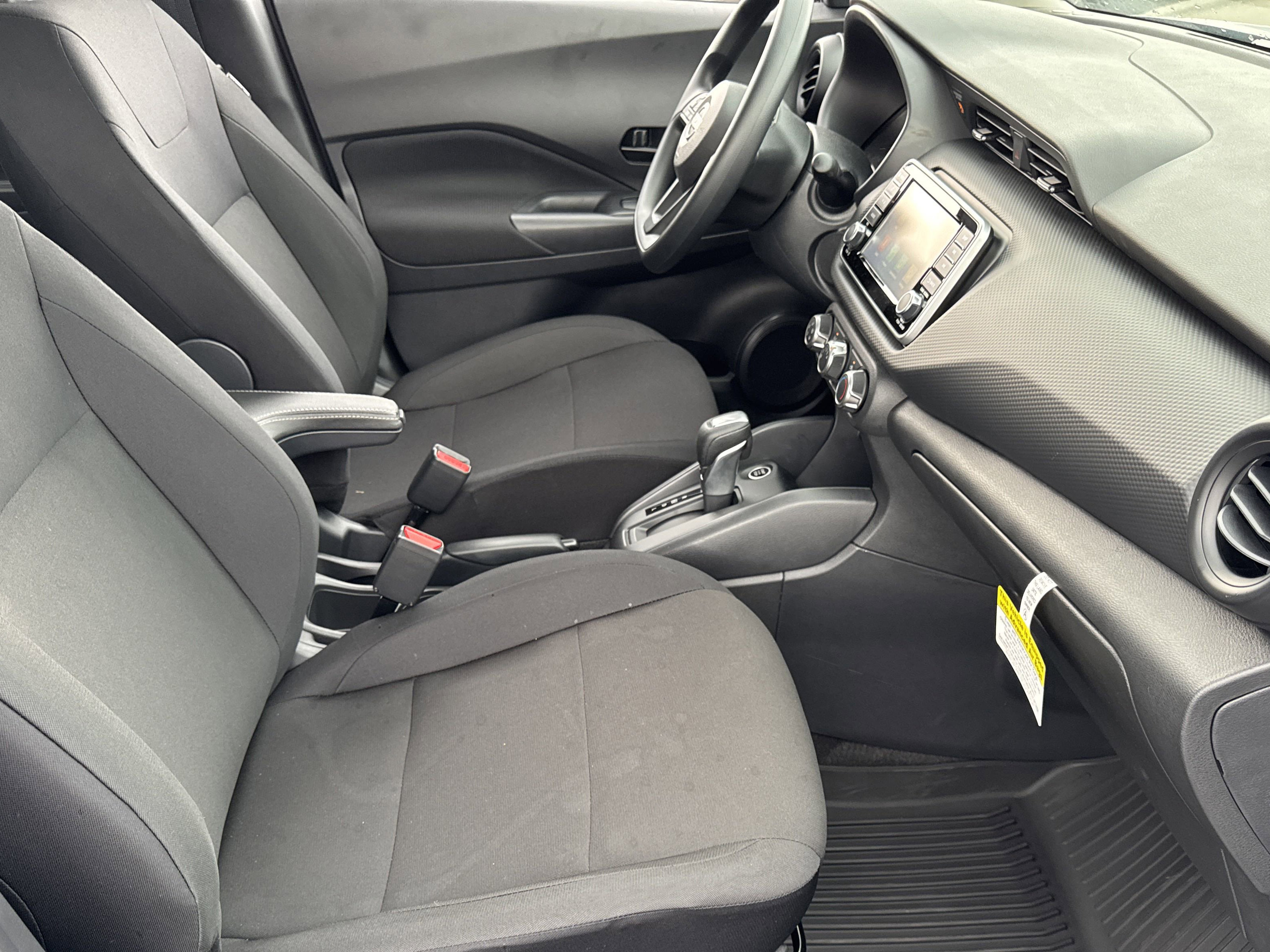 New 2025 Nissan Kicks Play S image 20