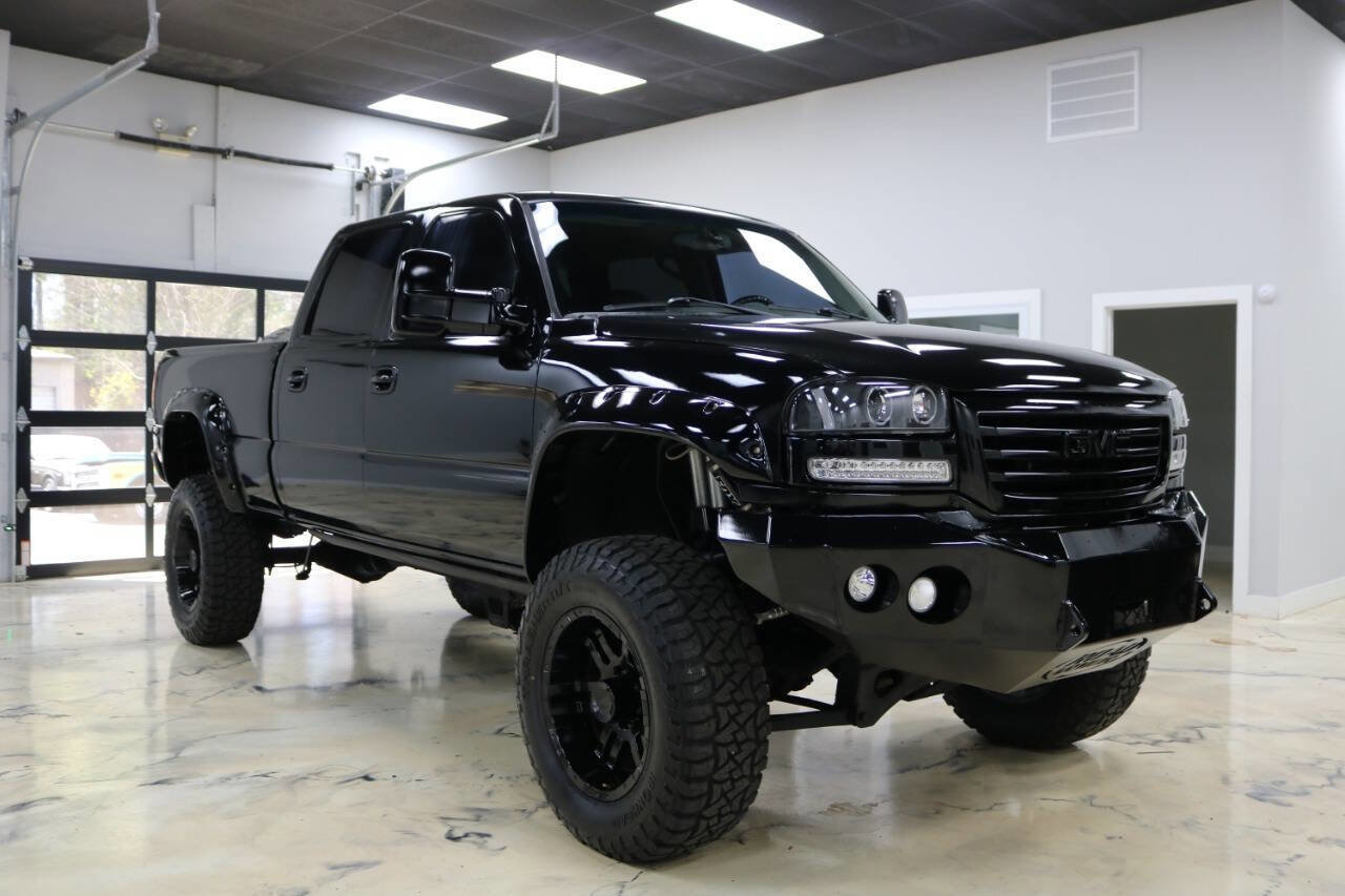 Used 2006 GMC Sierra 2500 SLT w/ Heavy-Duty Power Package image 2