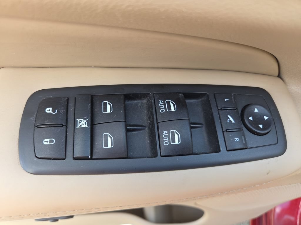 Certified 2021 Jeep Grand Cherokee Overland AWD/4WD image 29